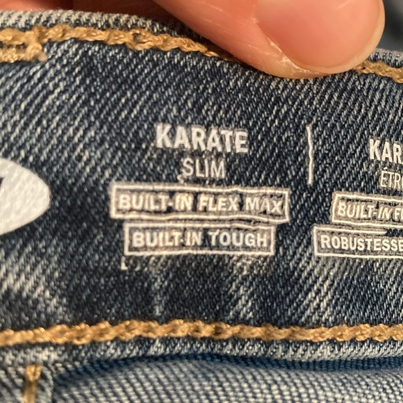 Old Navy Kids karate slim Distressed Jeans with built in flex max. - Picture 9 of 10